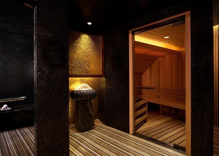 Jacuzzi-Hotel: The Peninsula New York
